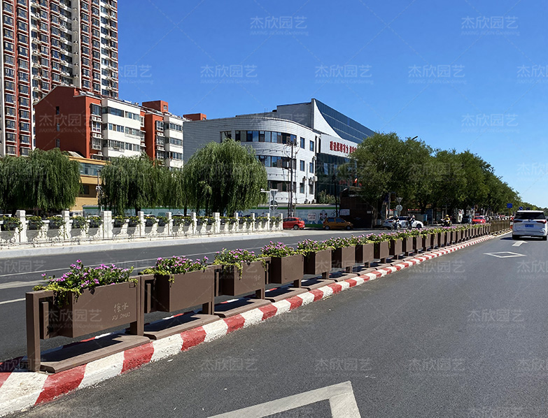 未來之城不銹鋼道路花箱護(hù)欄城市定制款